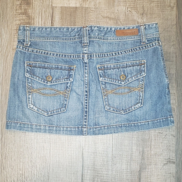 Abercrombie and Fitch jean skirt 6
This is a size - Picture 5 of 5